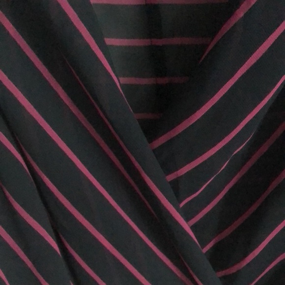 PERIPHERY sleeveless blouse - Picture 5 of 7